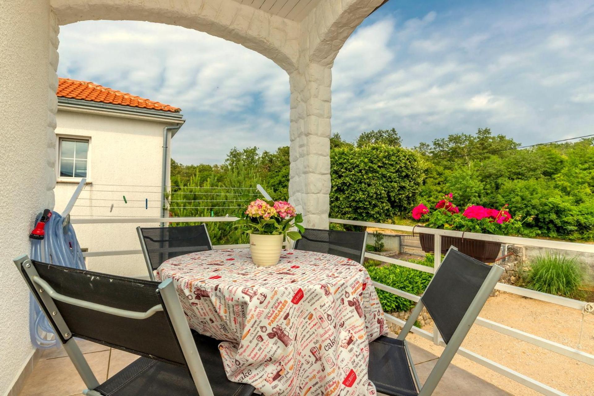 Apartments Kremenici Malinska Εξωτερικό φωτογραφία