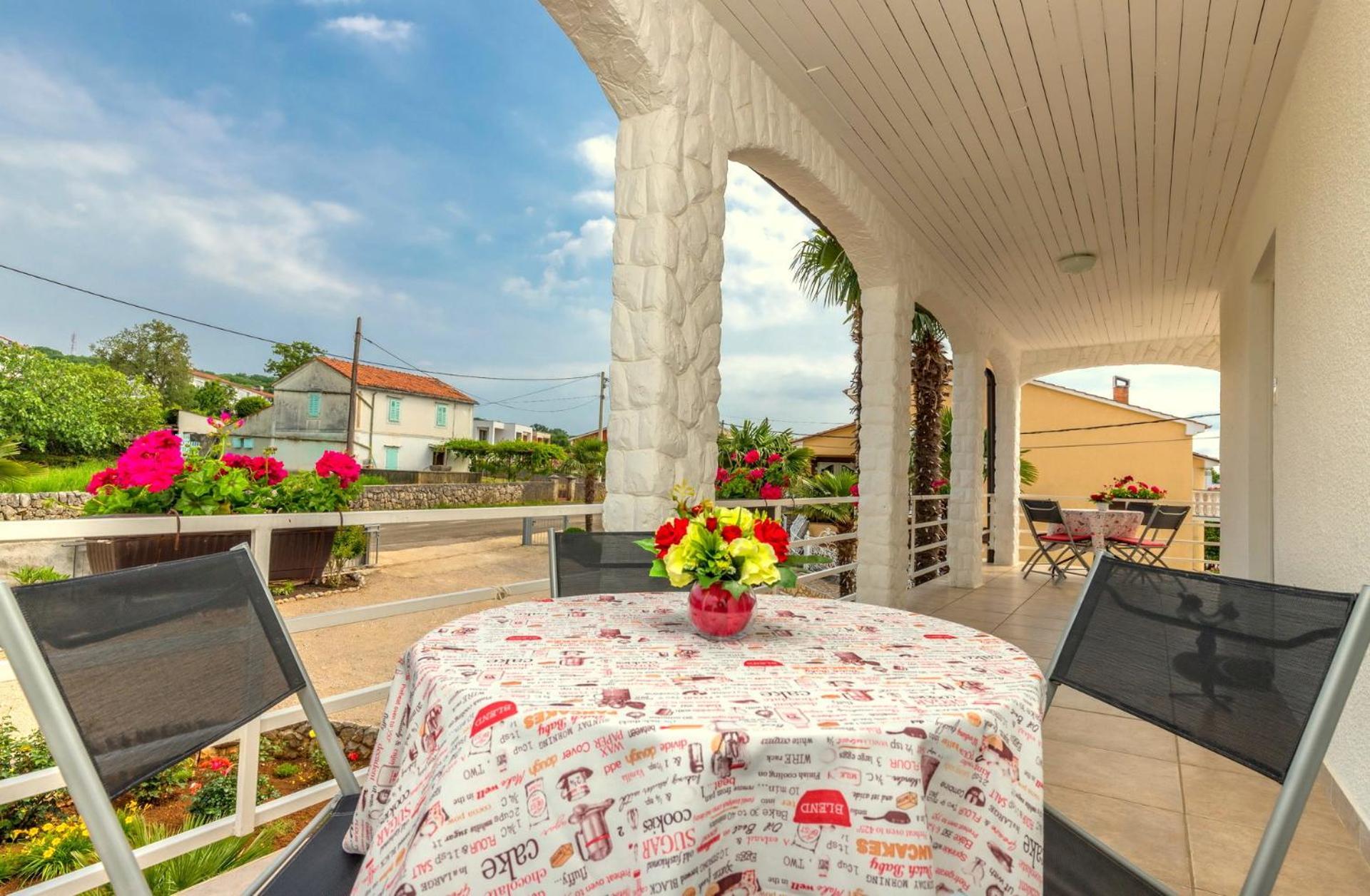 Apartments Kremenici Malinska Εξωτερικό φωτογραφία